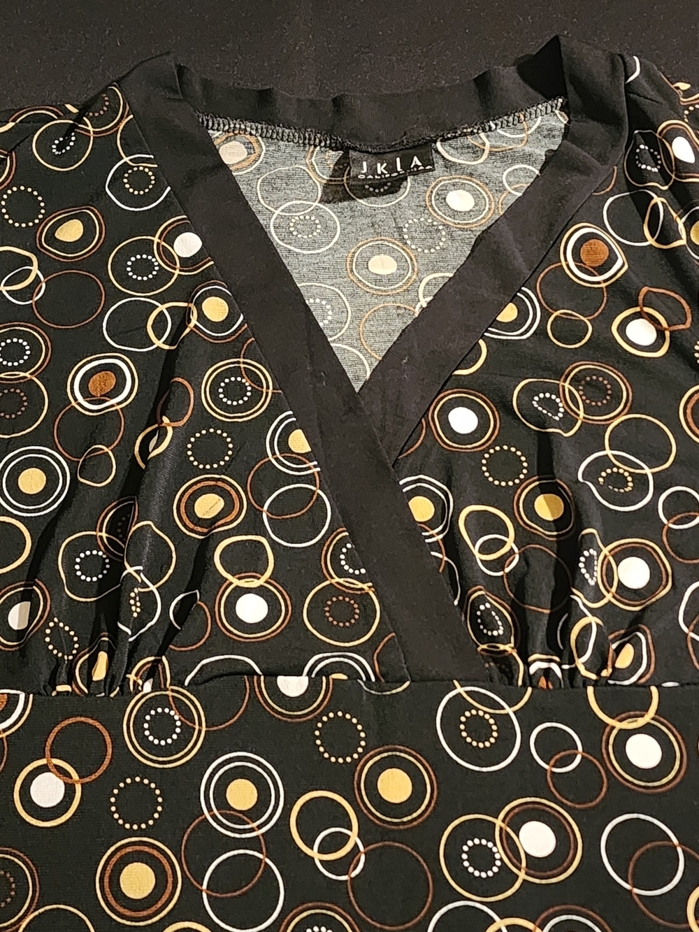 Vintage Y2K JKLA California Abstract Geometric Circle V-Neck Top